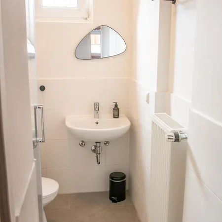 Schoene Ferienwohnung Im Herzen Von Itzehoe Mit Eigenem Eingang Exterior photo