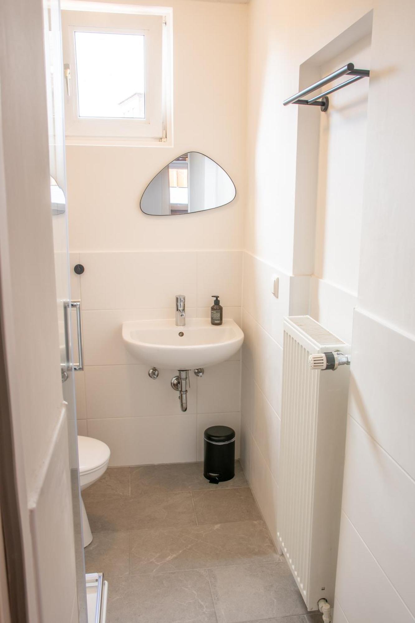 Apartment Schoene Im Herzen Von Mit Eigenem Eingang