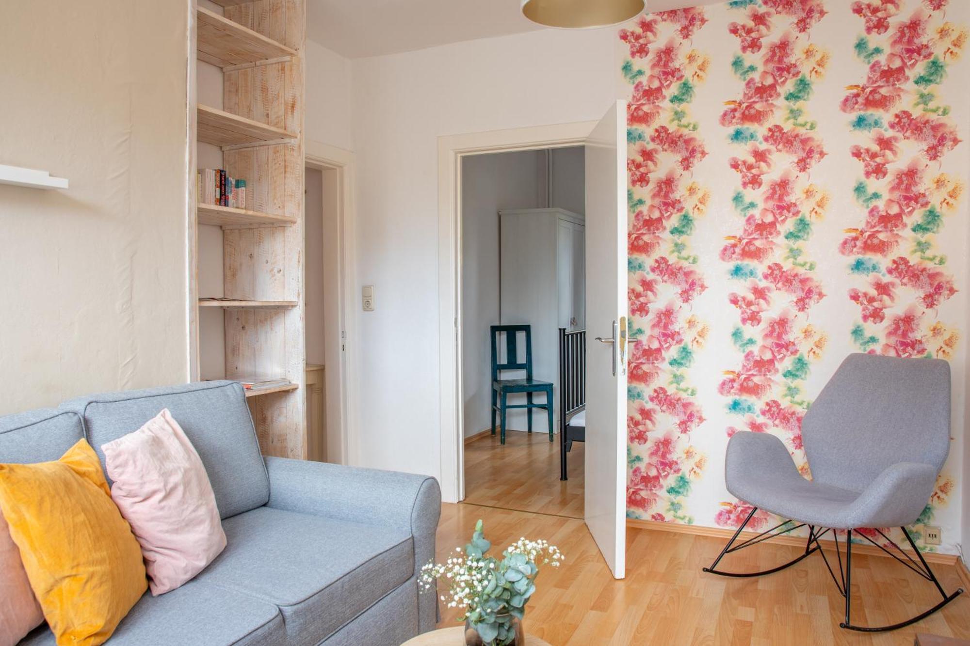 Schoene Im Herzen Von Mit Eigenem Eingang Apartment